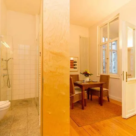 Artemis, 02 Athos Apartment